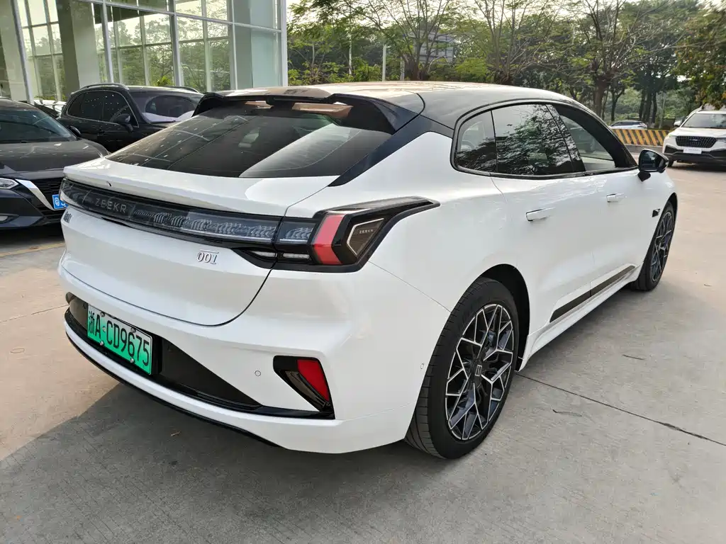 ZEEKR EXTREME KRYPTON 001