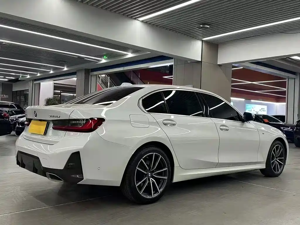 BMW 3 Series — миниатюра 7