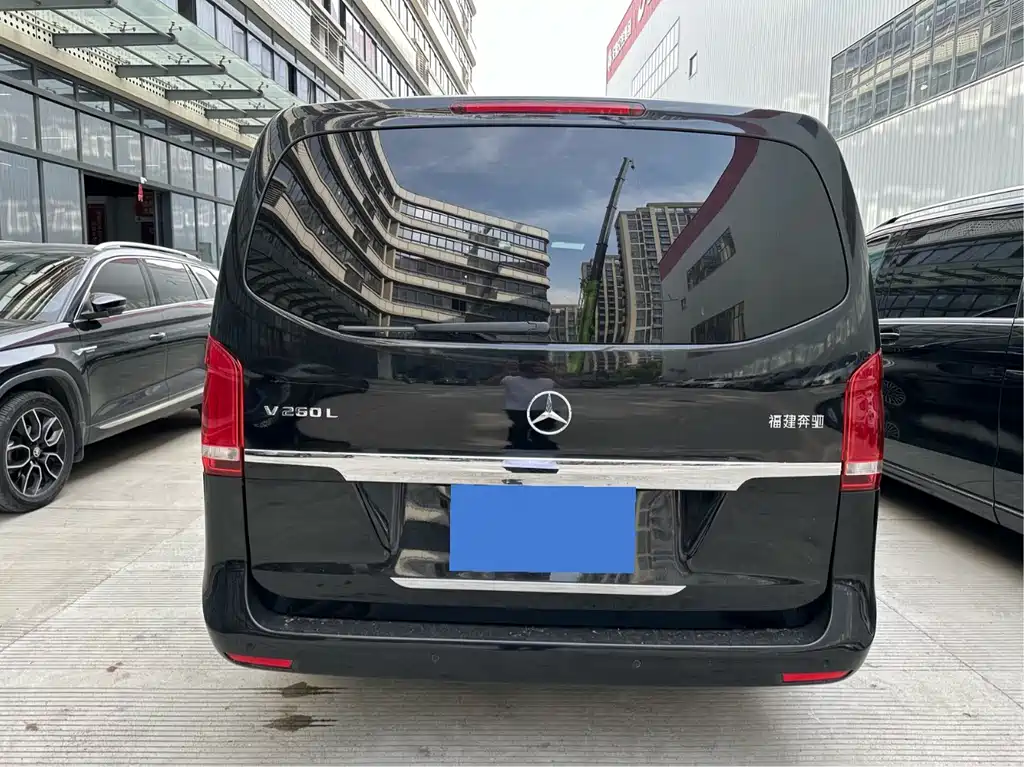 Mercedes-Benz V-Class V 2017 V 260 L Luxury Long Wheelbase