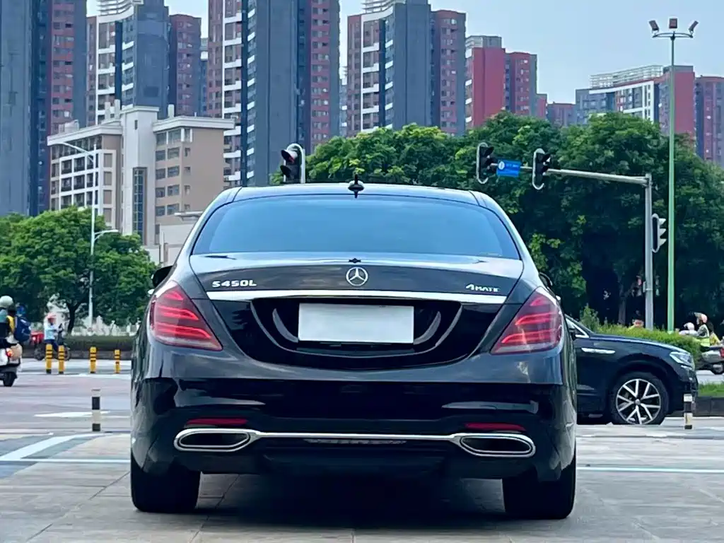Mercedes-Benz S-Class — миниатюра 8