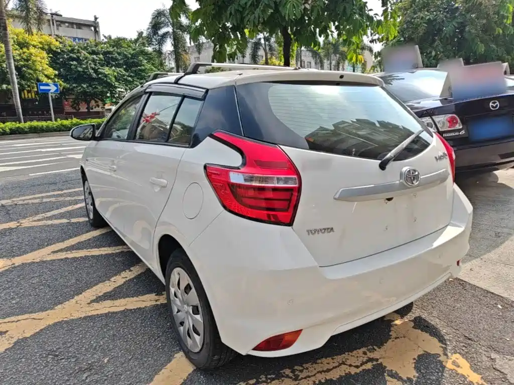 Toyota Vios FS — миниатюра 5