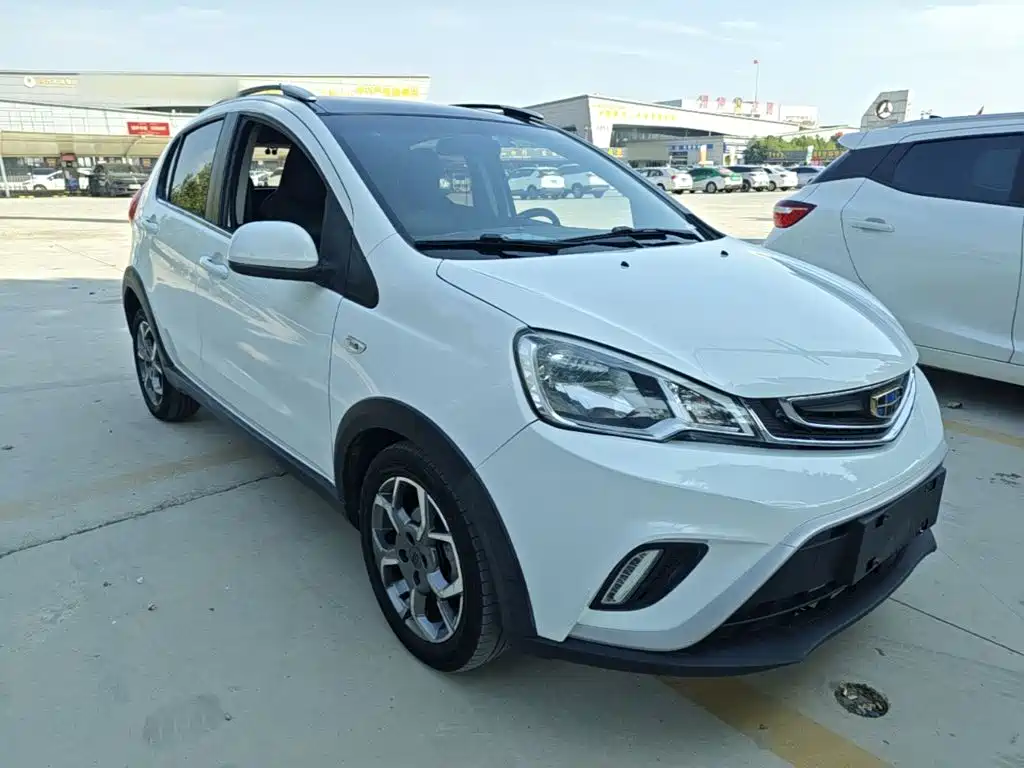 Geely Vision X1 — миниатюра 4