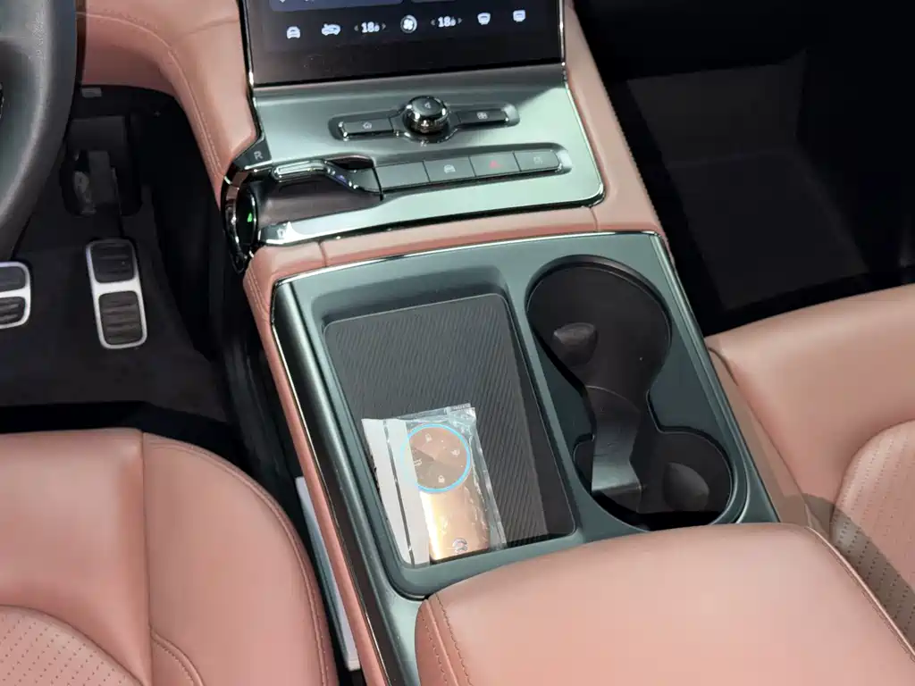 NIO EC6 — миниатюра 14