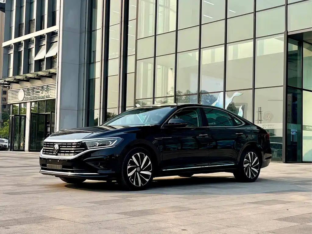 Volkswagen Passat 2024