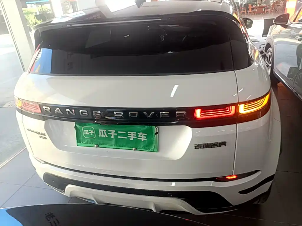 Land Rover Evoque PHEV — миниатюра 6