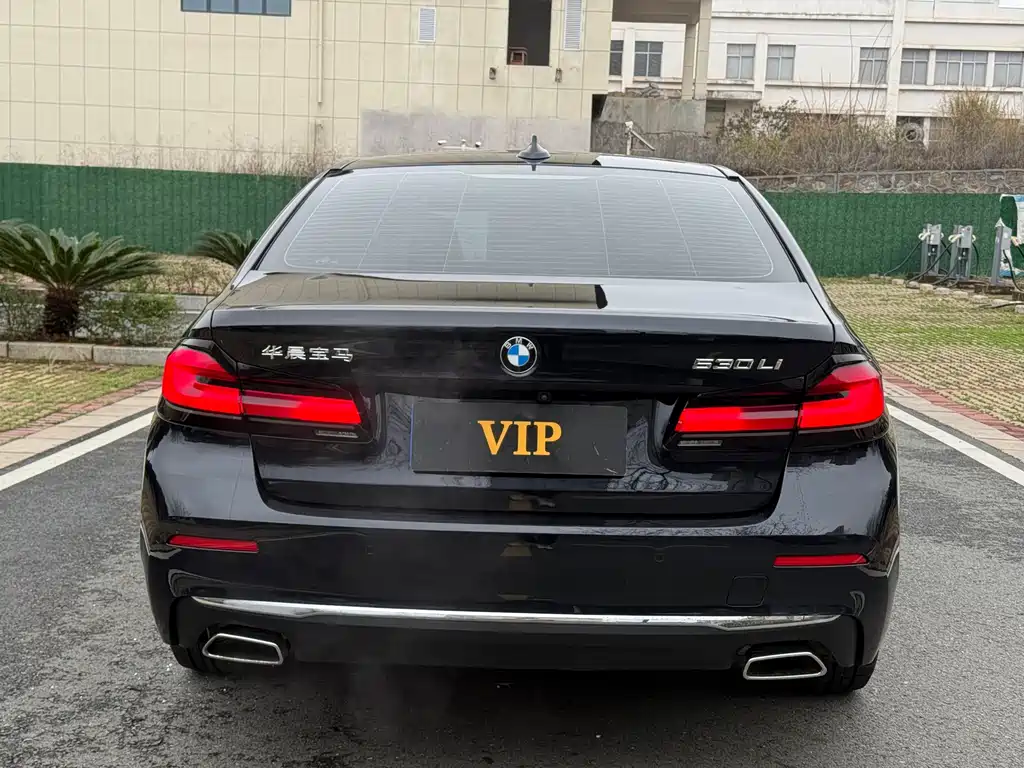 BMW 5 Series 5 2022 530Li Premium Luxury