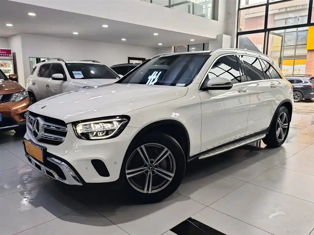 MERCEDES-BENZ GLC