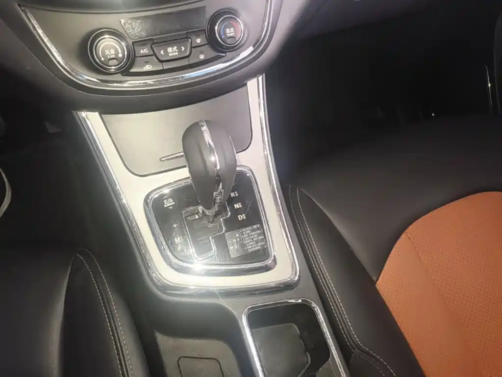 Baojun 560 — миниатюра 14