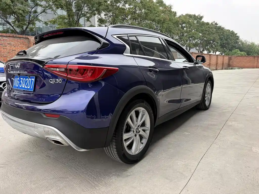 Infiniti QX30 — миниатюра 3