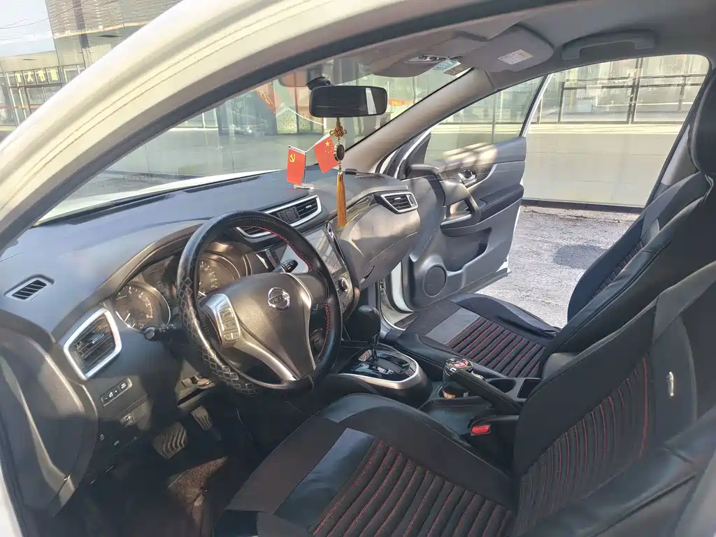 Nissan Qashqai — миниатюра 11