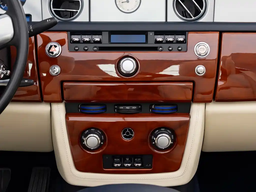 Rolls-Royce Phantom — миниатюра 14