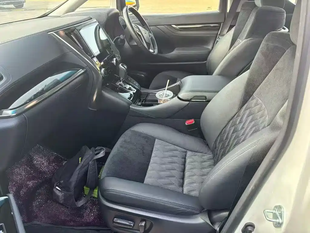 Toyota Vellfire 2018 3.5L Luxury