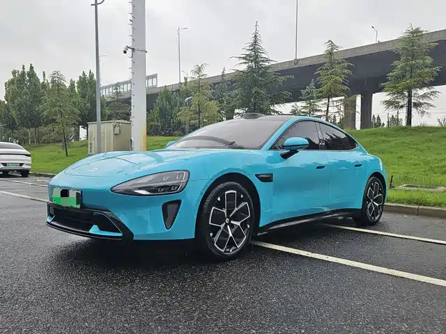 XIAOMI CAR XIAOMI SU7 2025