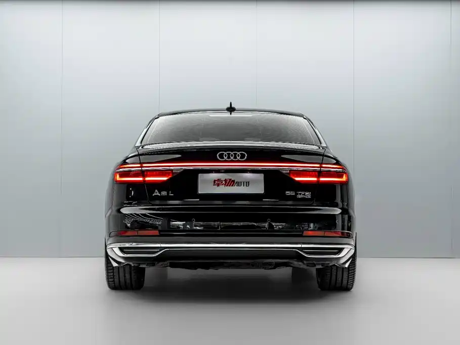Audi A8 — миниатюра 6