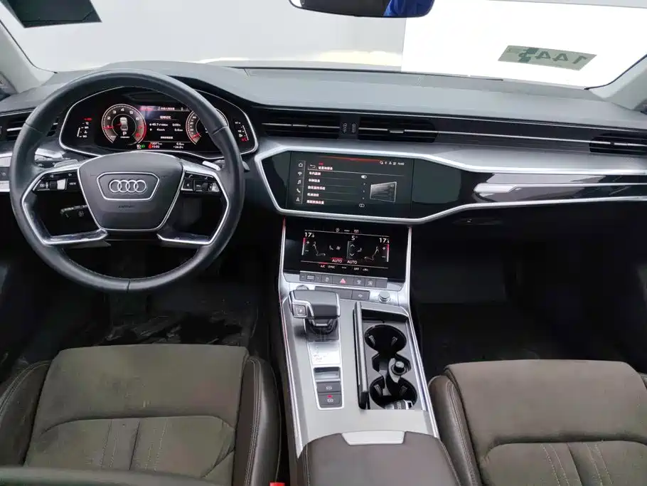 Audi A7L — миниатюра 12