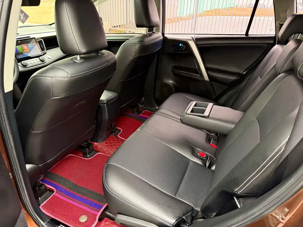 TOYOTA RAV4 RONGFANG