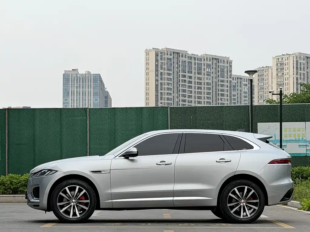 Jaguar F-Pace 2021 250PS R-Dynamic S