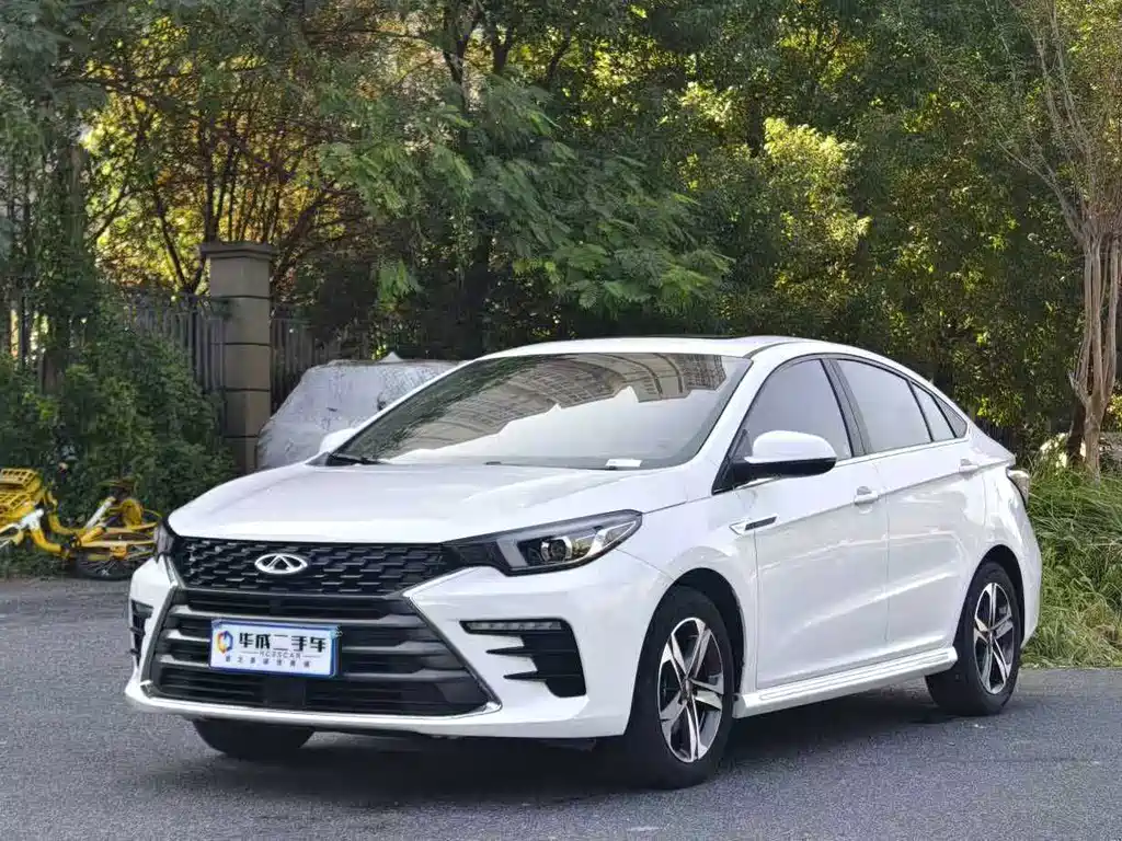 Chery 5 PLUS