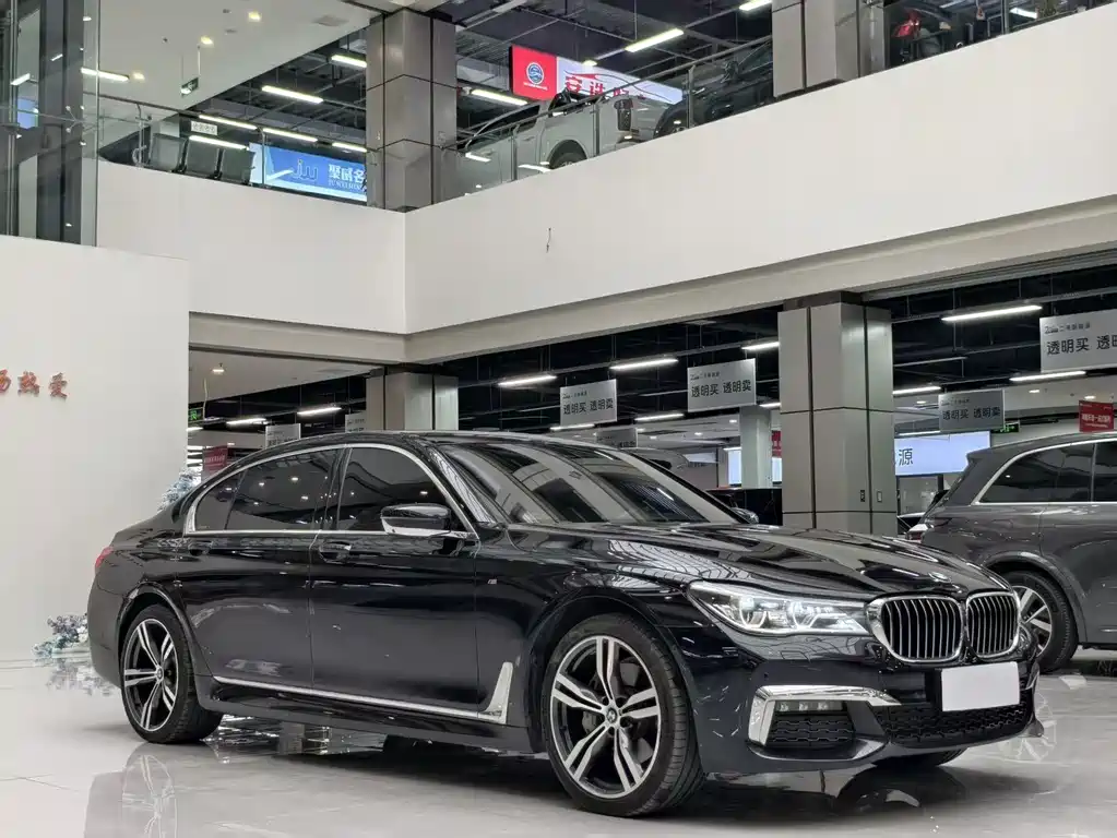 BMW 7 SERIES