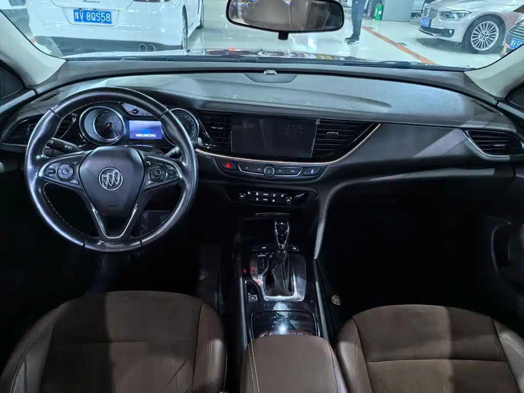 Buick Regal — миниатюра 6