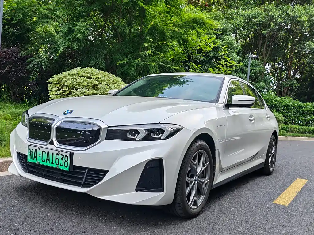 BMW i3 2024