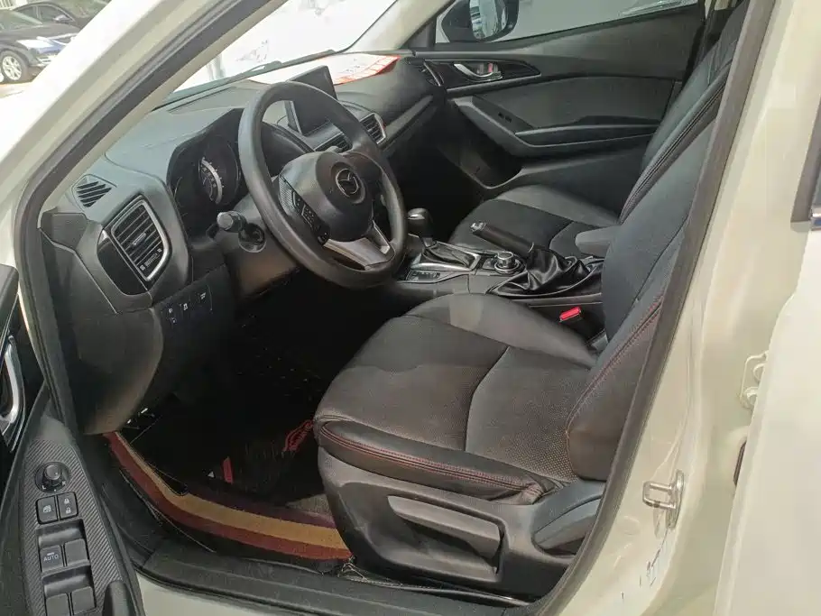 Mazda 3 Axela — миниатюра 8