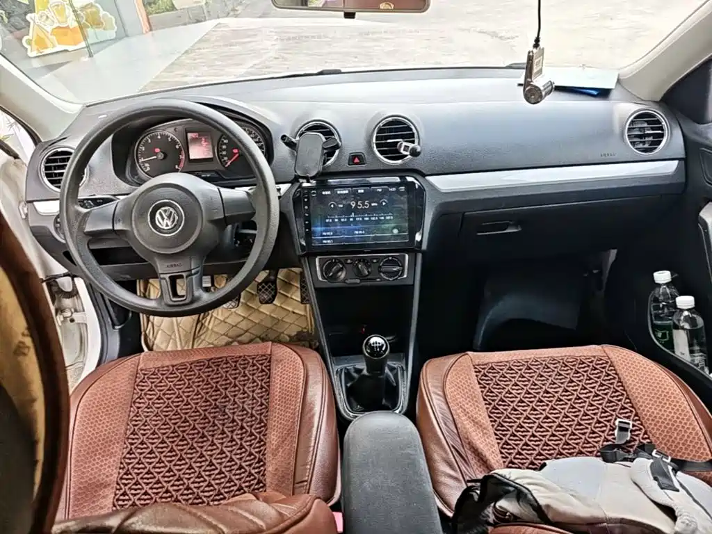 Volkswagen Jetta — миниатюра 10