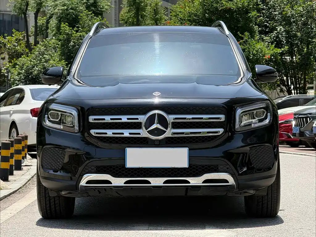 Купить Mercedes-Benz GLB