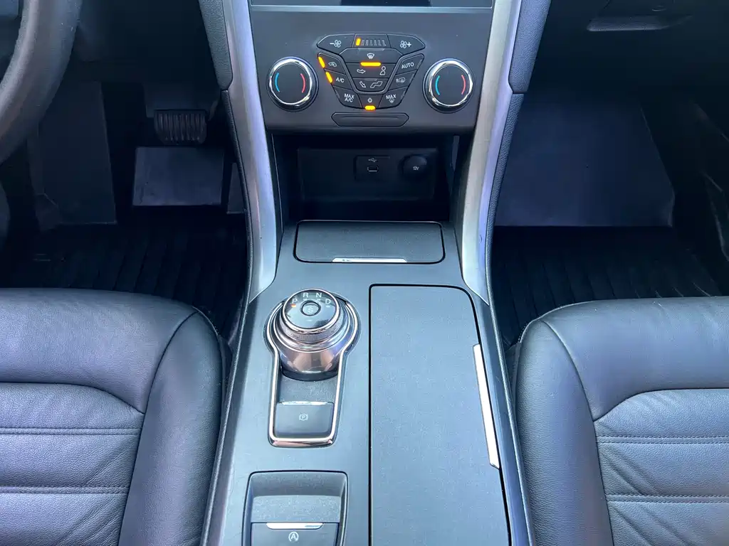 Ford Mondeo — миниатюра 16