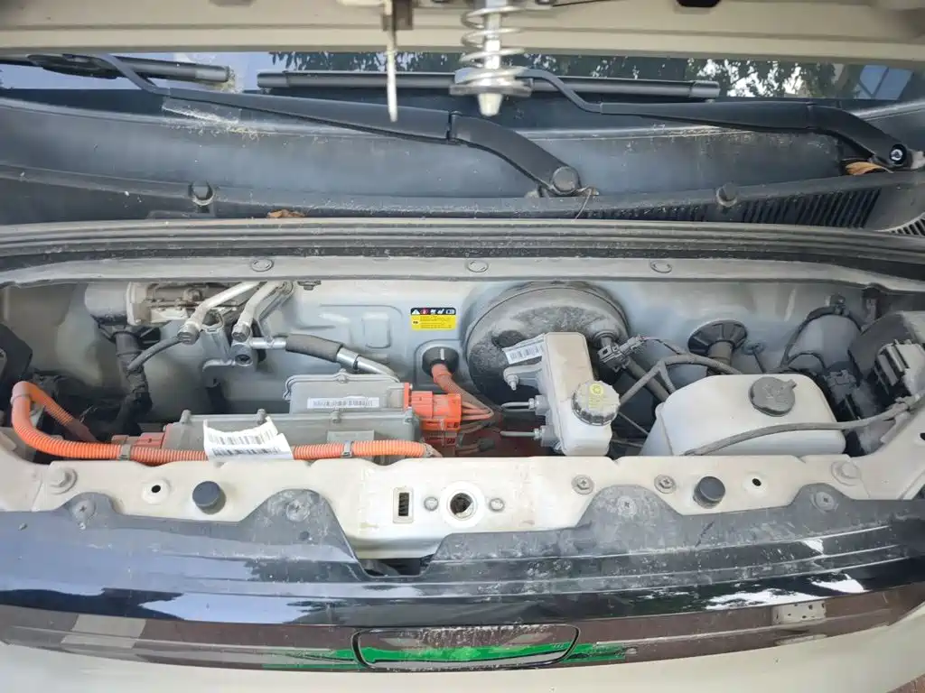 Wuling MINIEV — миниатюра 11