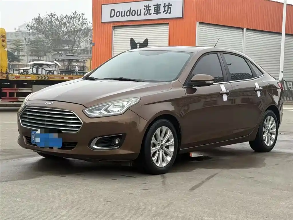 Купить Ford Escort