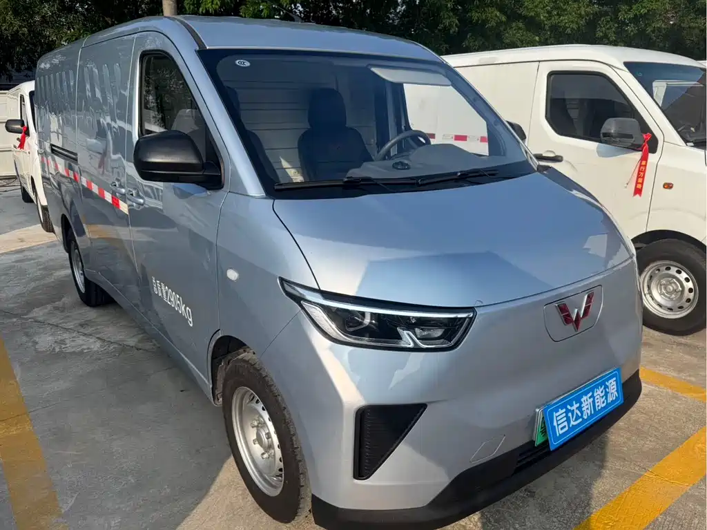 Wuling Yangguang — миниатюра 2