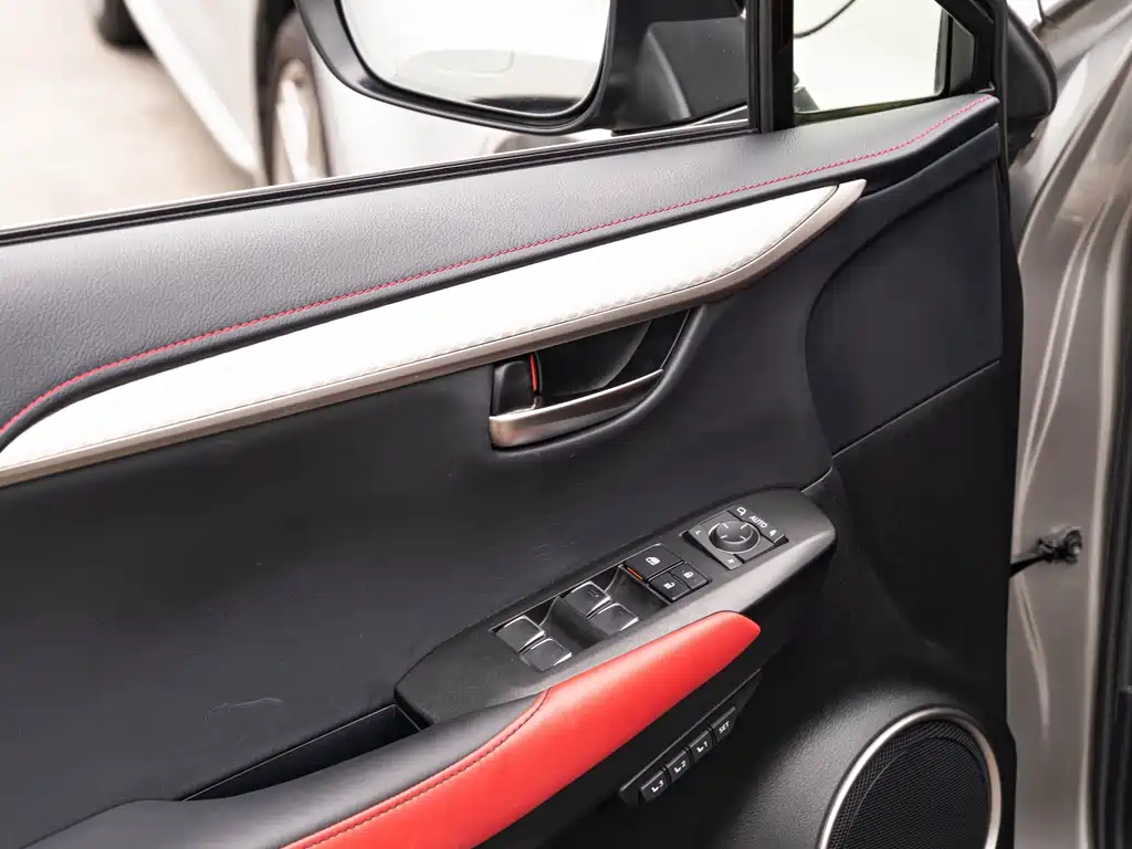 Lexus NX — миниатюра 21