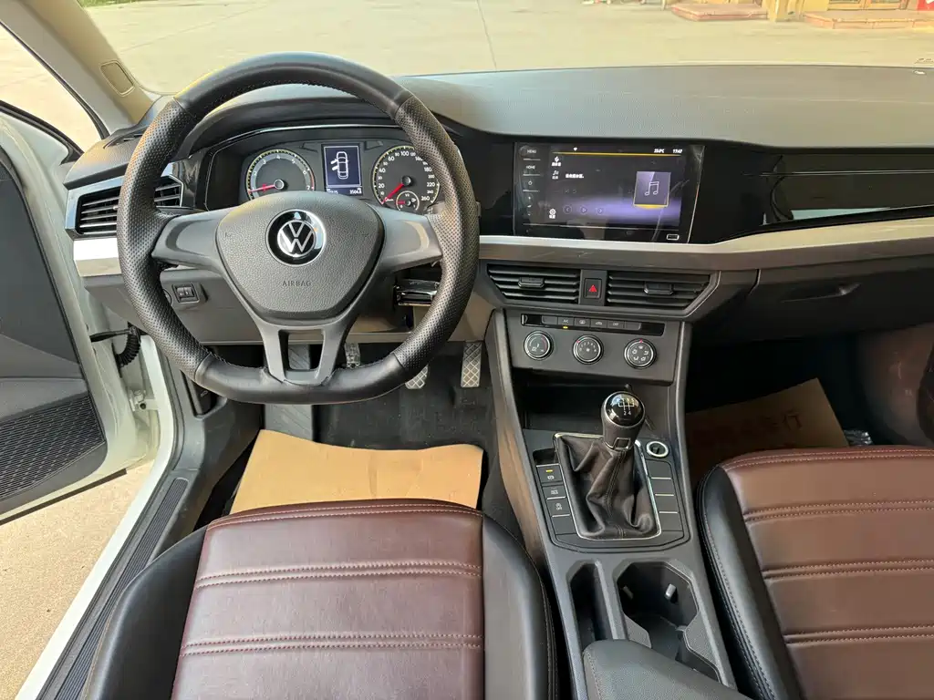 Volkswagen Bora — миниатюра 12