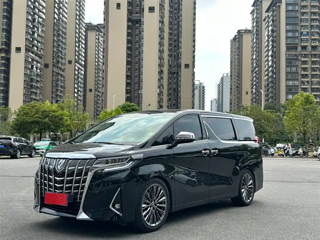 Купить Toyota Alphard