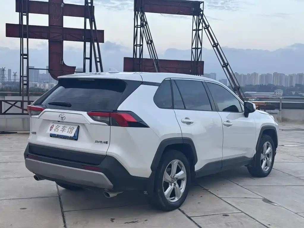 TOYOTA RAV4 RONGFANG