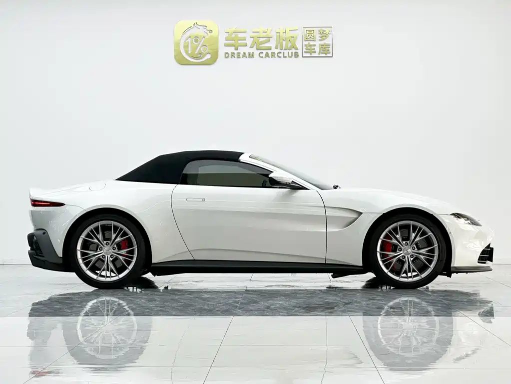Aston Martin V8 Vantage — миниатюра 6