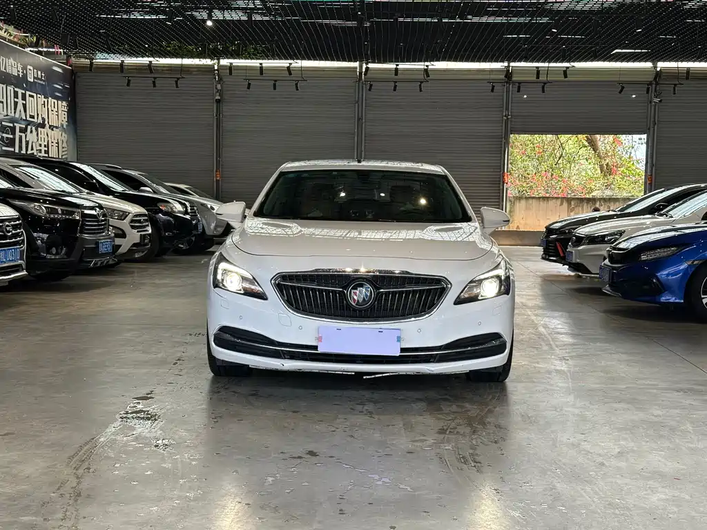 BUICK LACROSSE