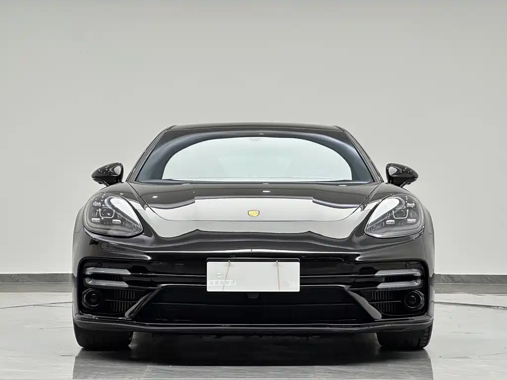 Porsche Panamera — миниатюра 2