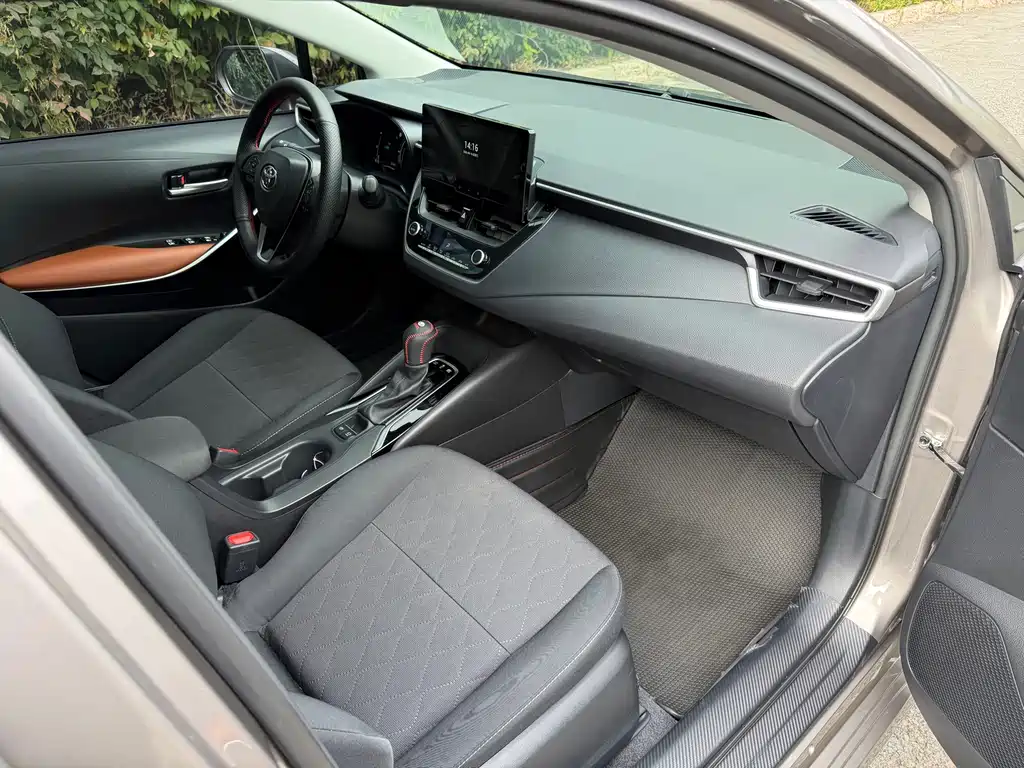 Toyota Corolla — миниатюра 12