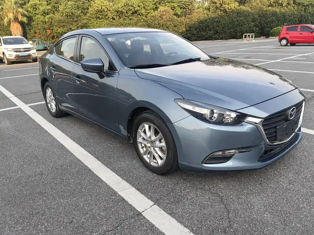 MAZDA  3 ANGKESAILA