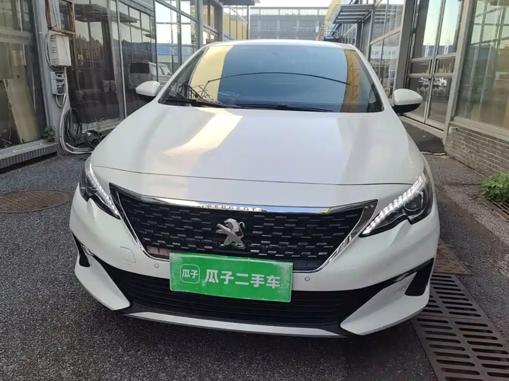 Peugeot 408 — миниатюра 3