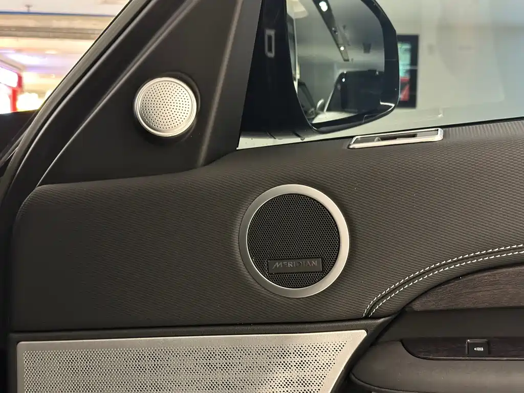 Land Rover Discovery — миниатюра 14