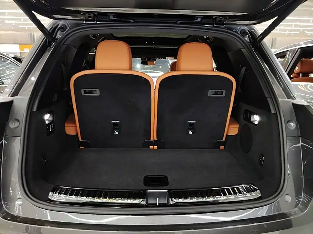 Li Auto Li L8 — миниатюра 19