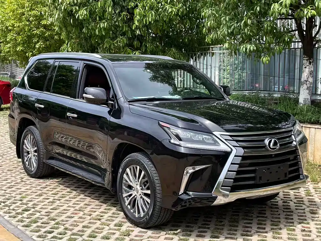 Lexus LX 2017 570 Luxury