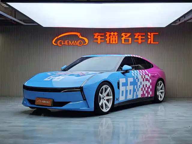 2025 Xpeng P7