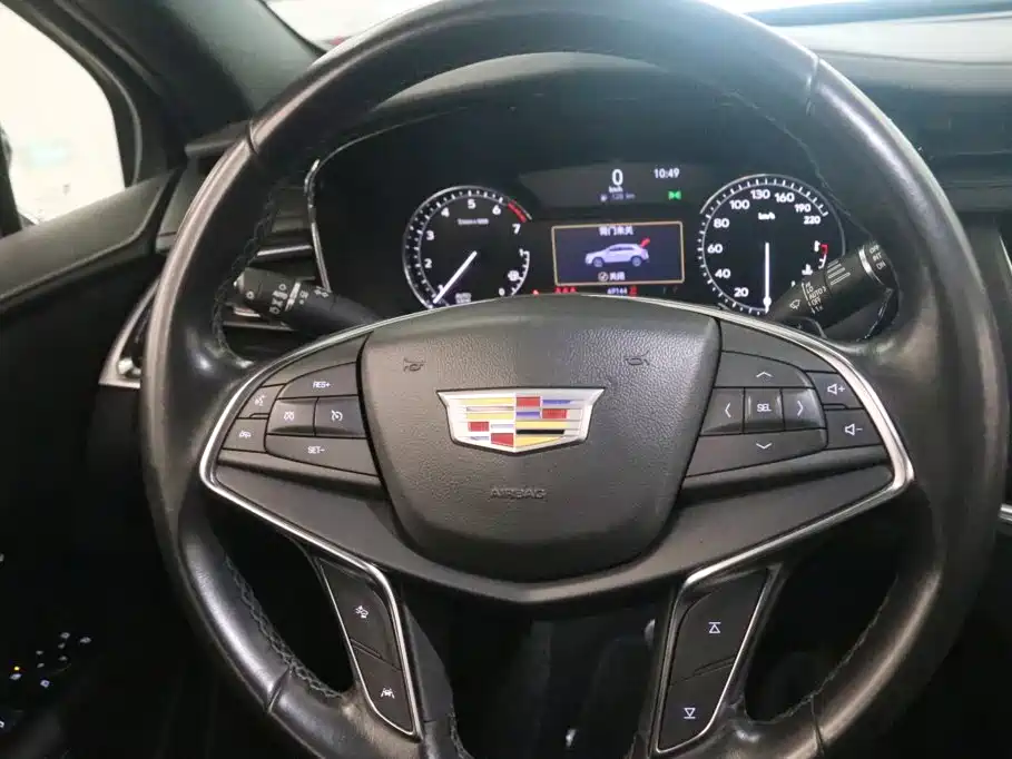 Cadillac XT5 — миниатюра 6