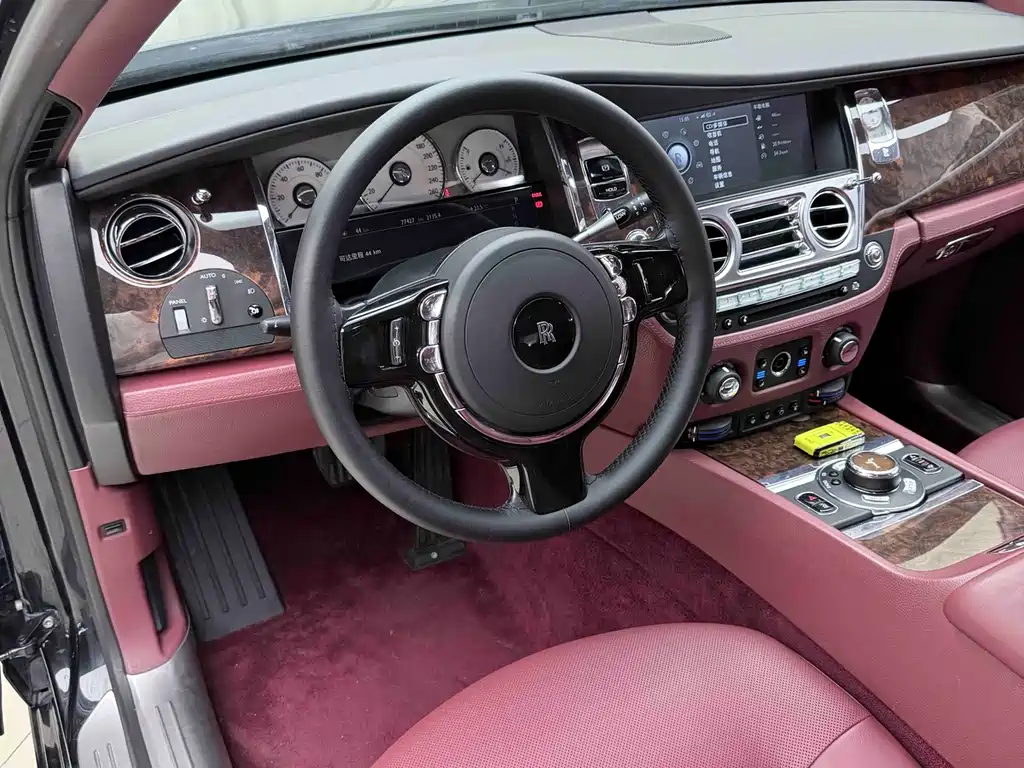 Rolls-Royce Ghost 2010 6.6T Standard