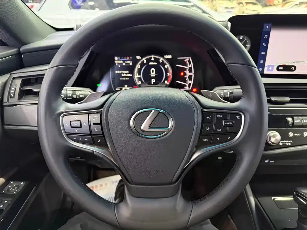 Lexus ES — миниатюра 13