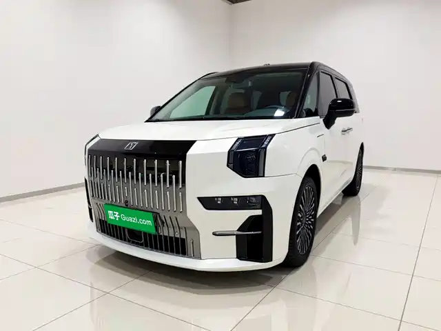 2023 Zeekr 009